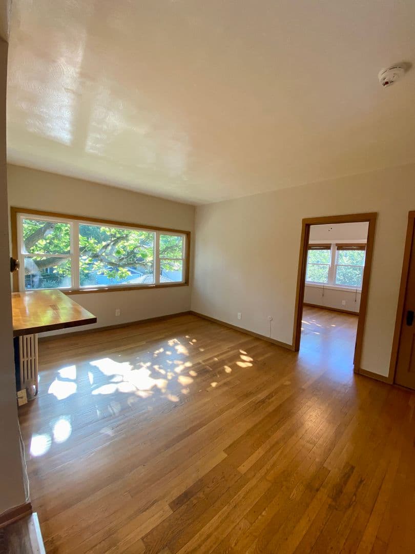 St Paul Apartment: 2176 Dayton Ave
