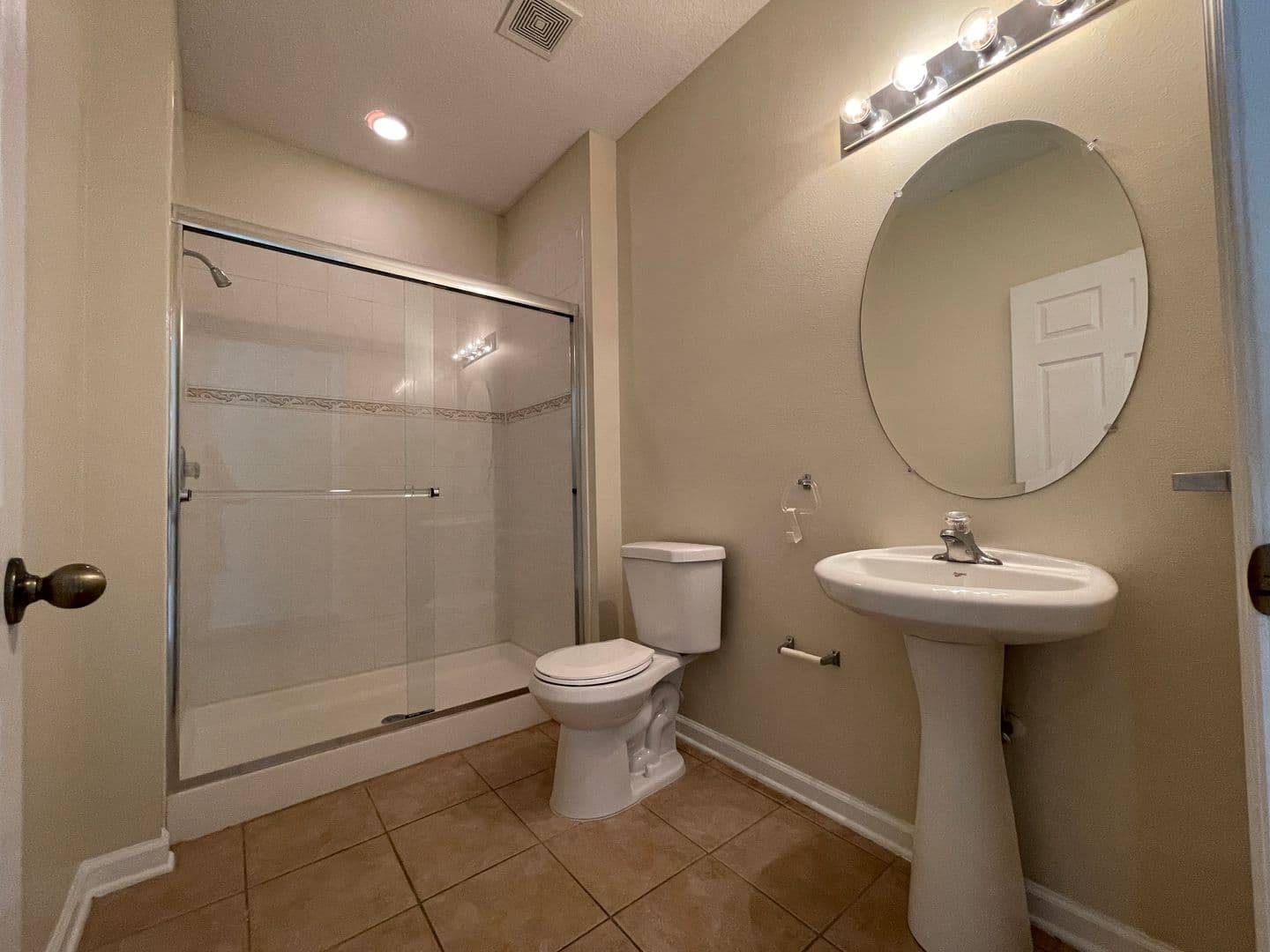ST AUGUSTINE House: 3125 EAST BANISTER RD.