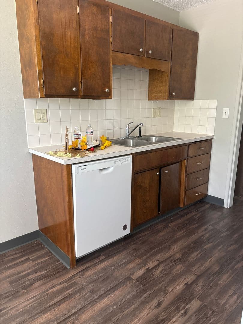 West Fargo Apartment: 601 6th St E