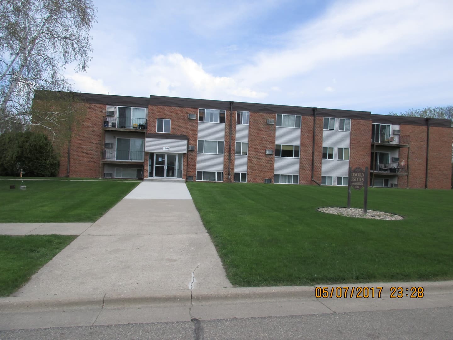 Alexandria Apartment: 1705 6th Ave E