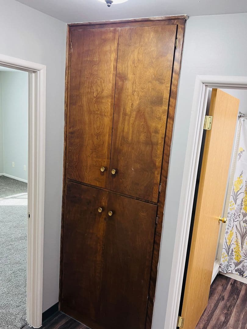 Fargo Apartment: 2211 17th St S