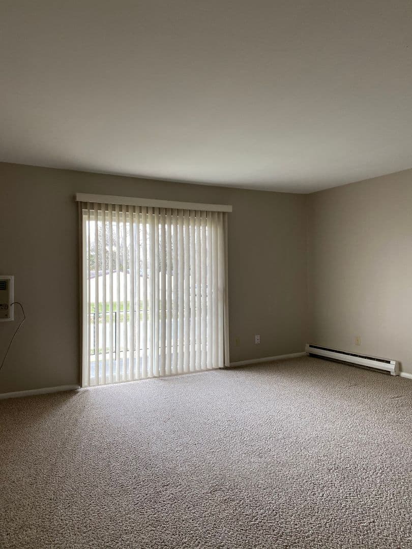Fargo Apartment: 2211 17th St S