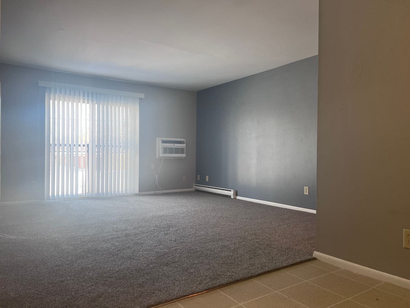 Fargo Apartment: 2211 17th St S
