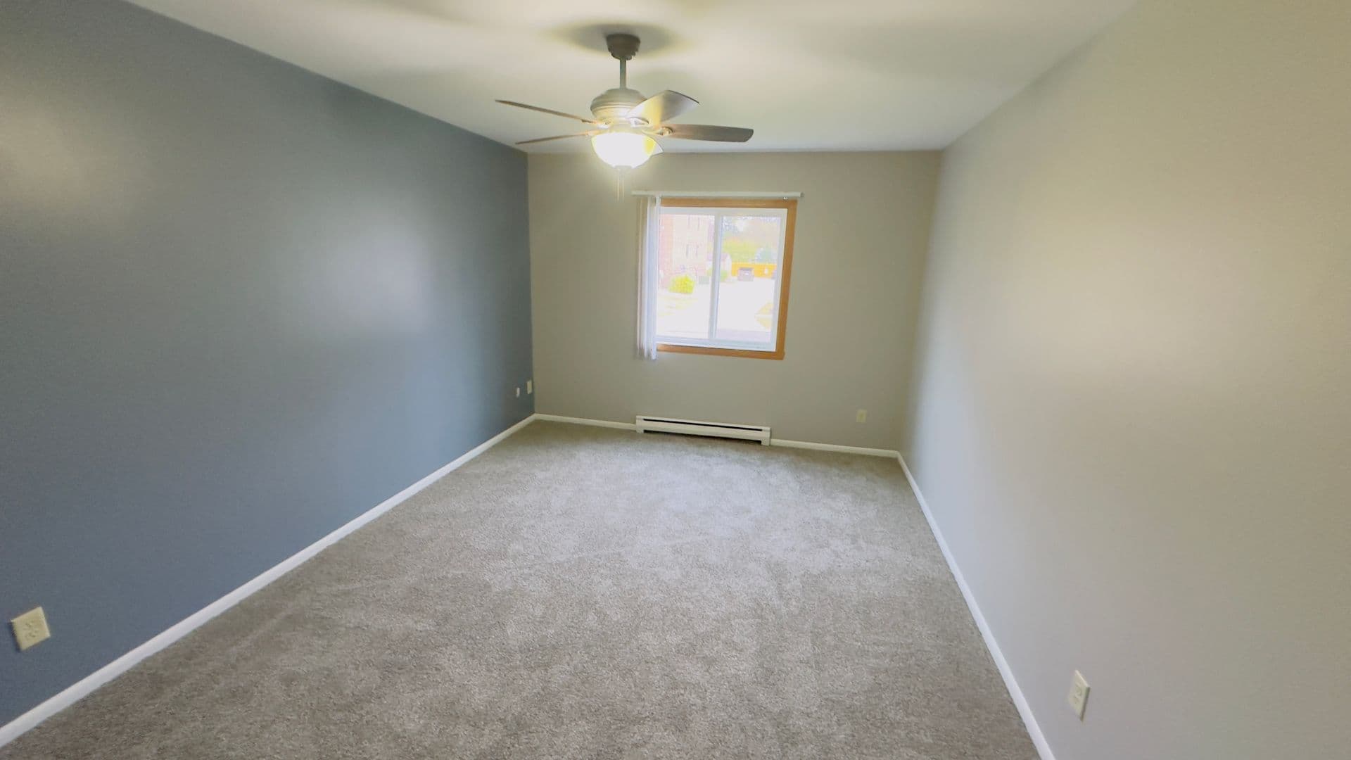 Fargo Apartment: 2211 17th St S