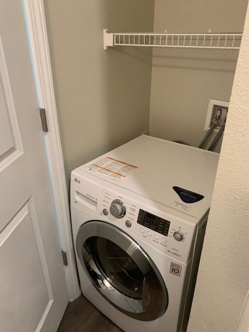 Pittsburg Apartment: 2602 Springdale