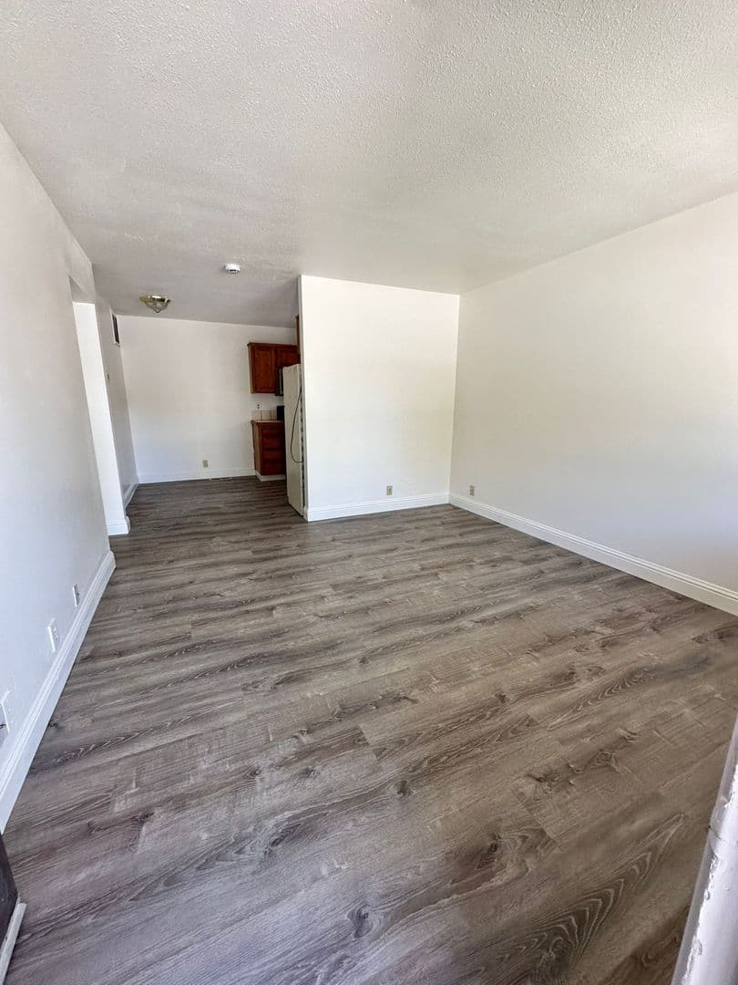 Reno Condo: 1400 Selmi