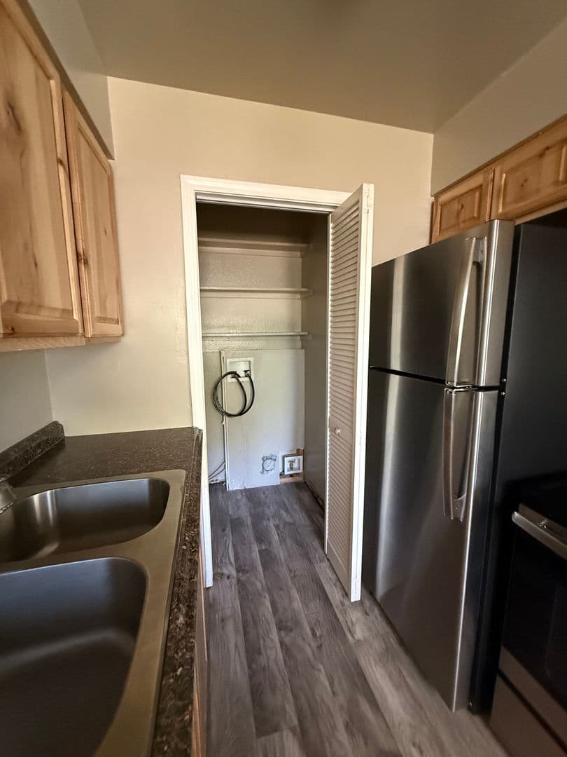 Reno Apartment: 241 Linden Street