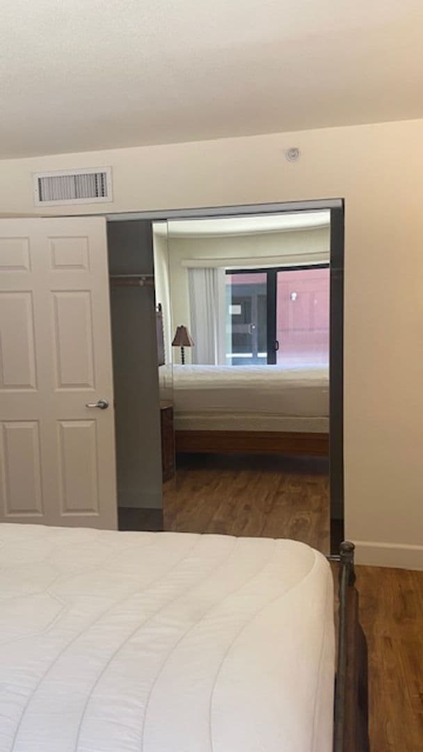 Reno House: 450 N Arlington Ave #407
