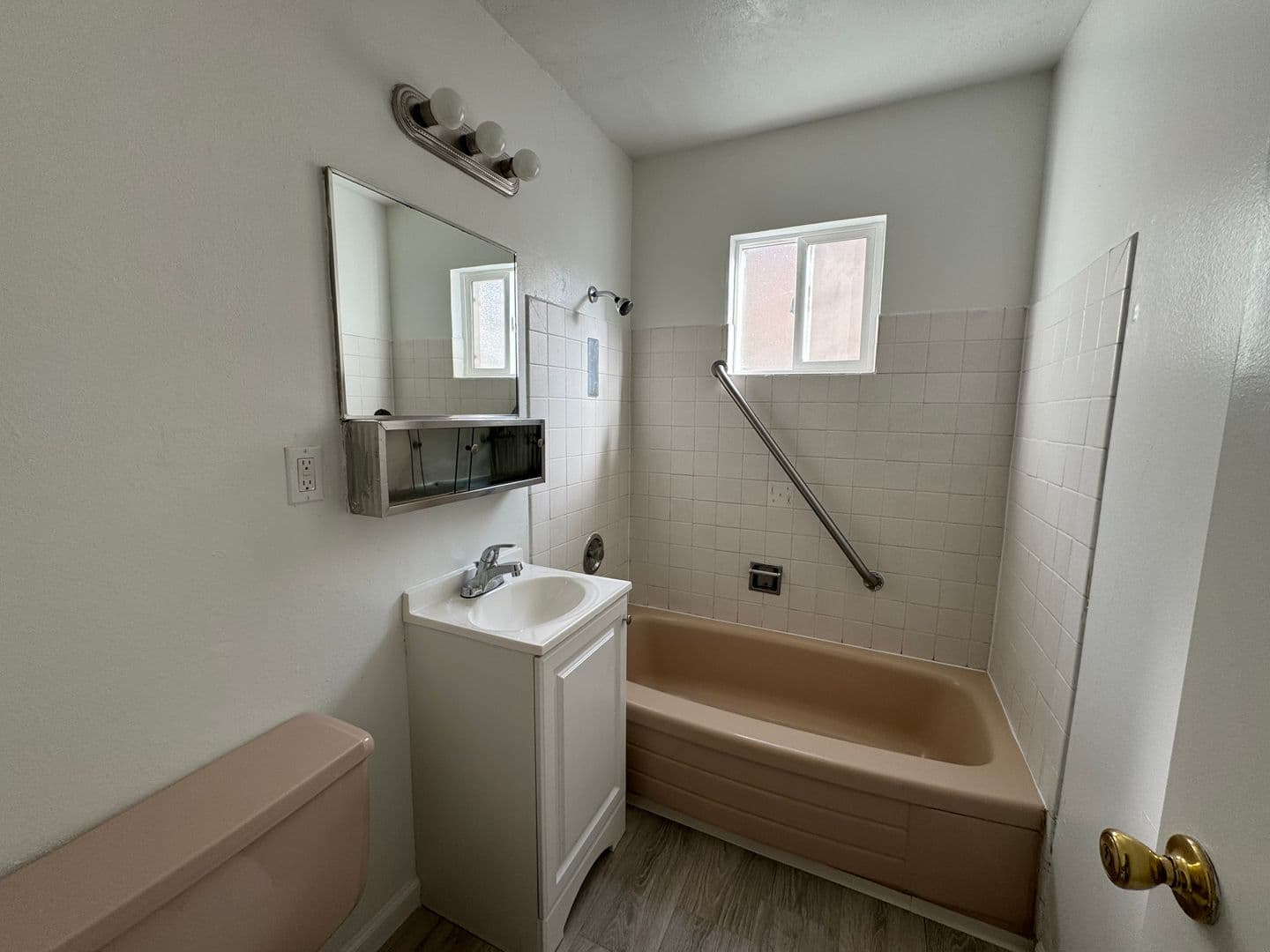 Sparks Apartment: 930 I Street