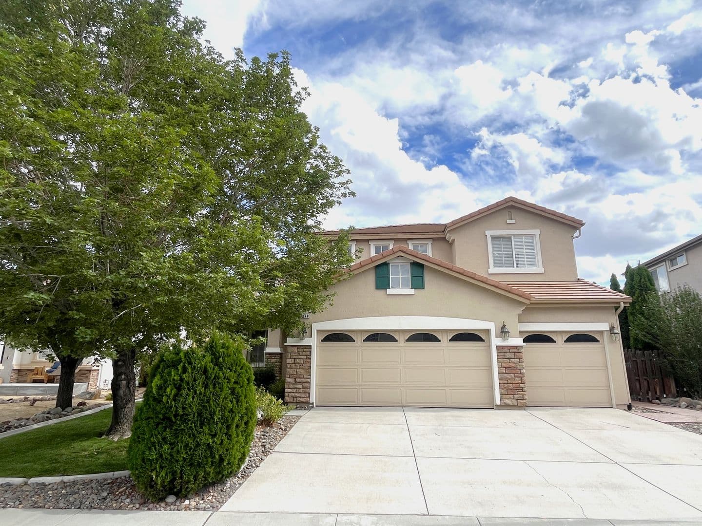 Reno House: 2960 Deer Run Drive