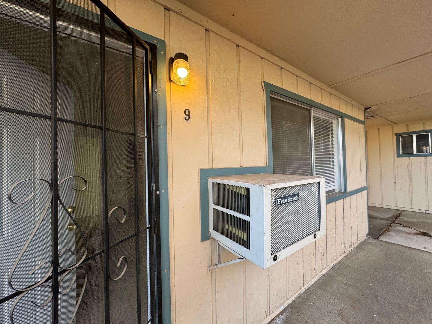 Sparks Apartment: 930 I Street