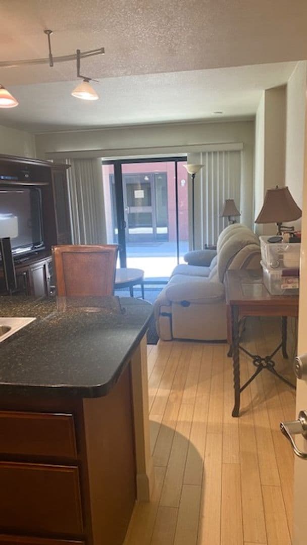 Reno House: 450 N Arlington Ave #407
