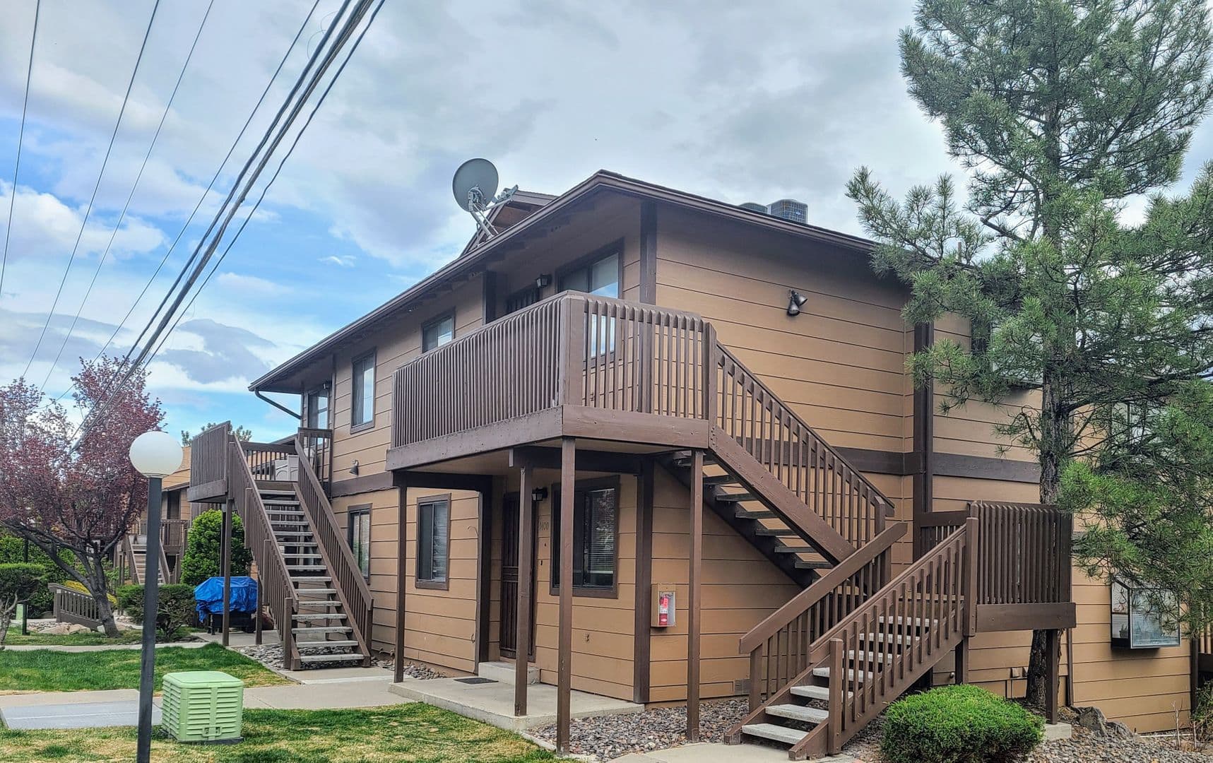 Reno Condo: 1400 Selmi