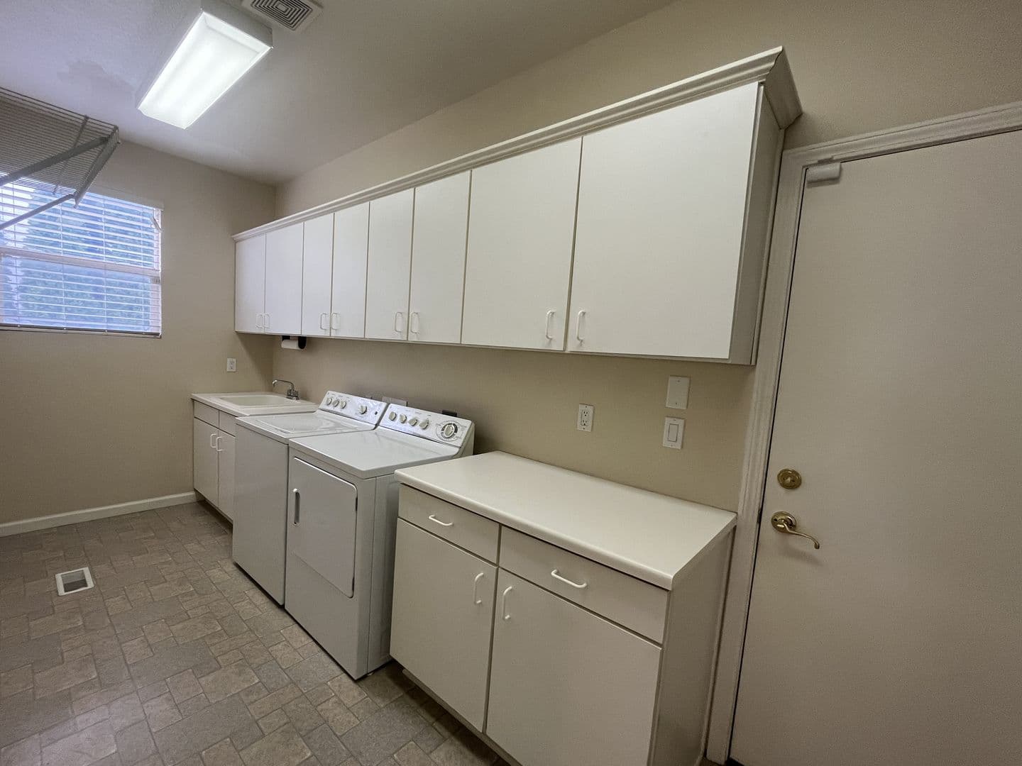 Reno House: 2960 Deer Run Drive
