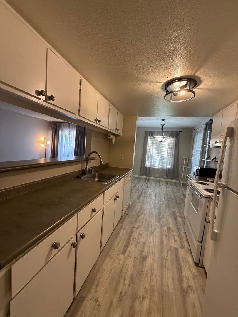Sparks House: 3230 Wedekind #26