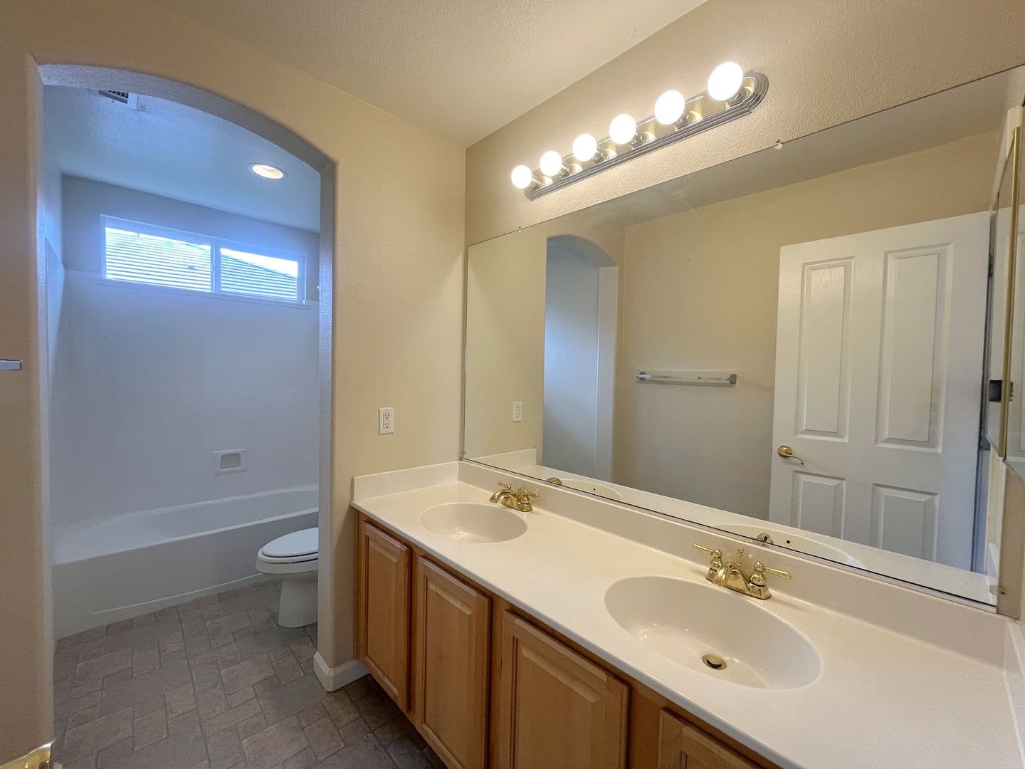 Reno House: 2960 Deer Run Drive