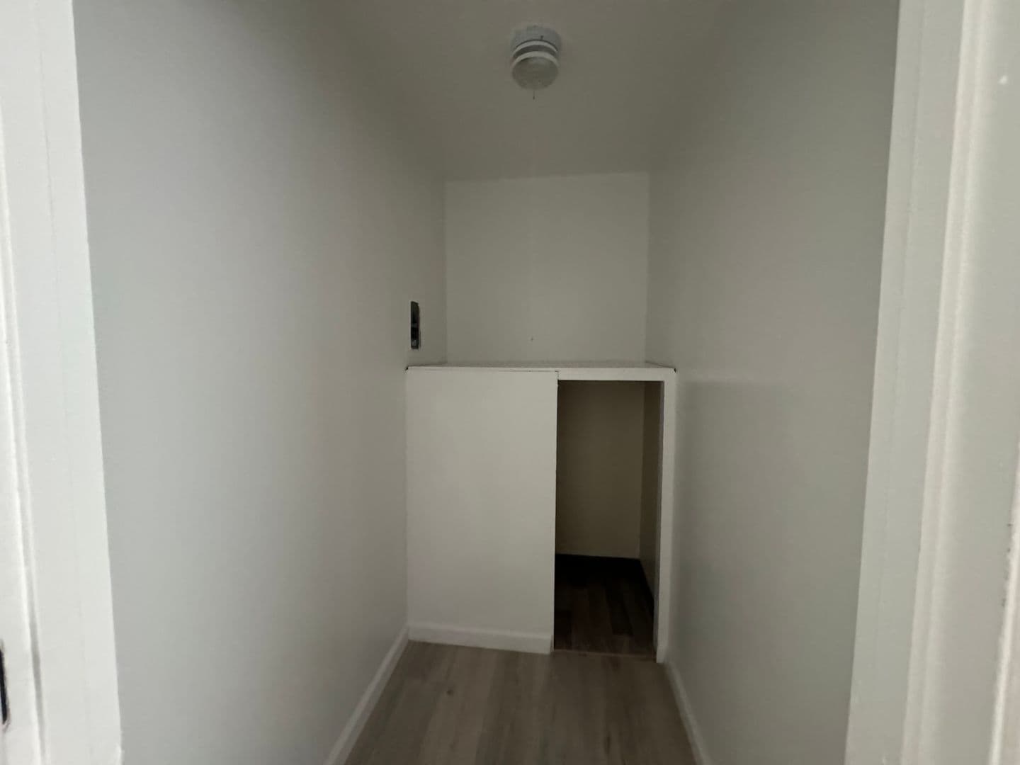 Sparks Apartment: 930 I Street