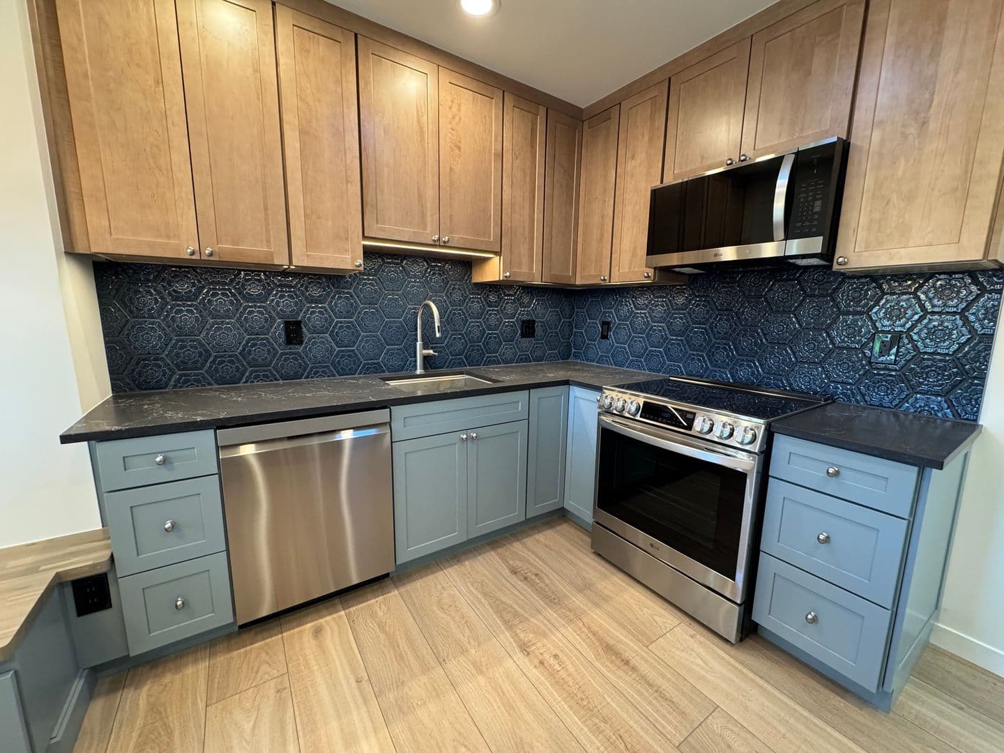 Reno House: 360 W Taylor St