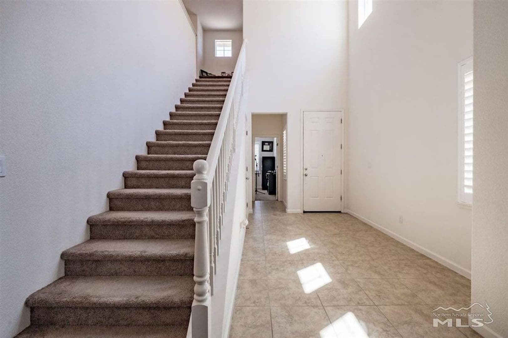 Reno House: 1975 Hope Valley Dr