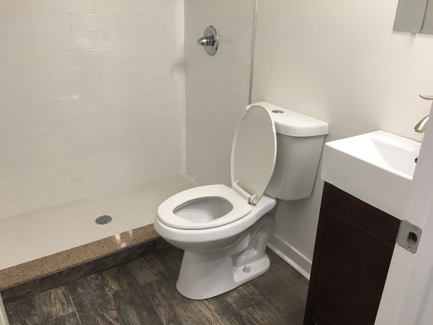 Philadelphia Apartment: 3503 Haverford Ave - A