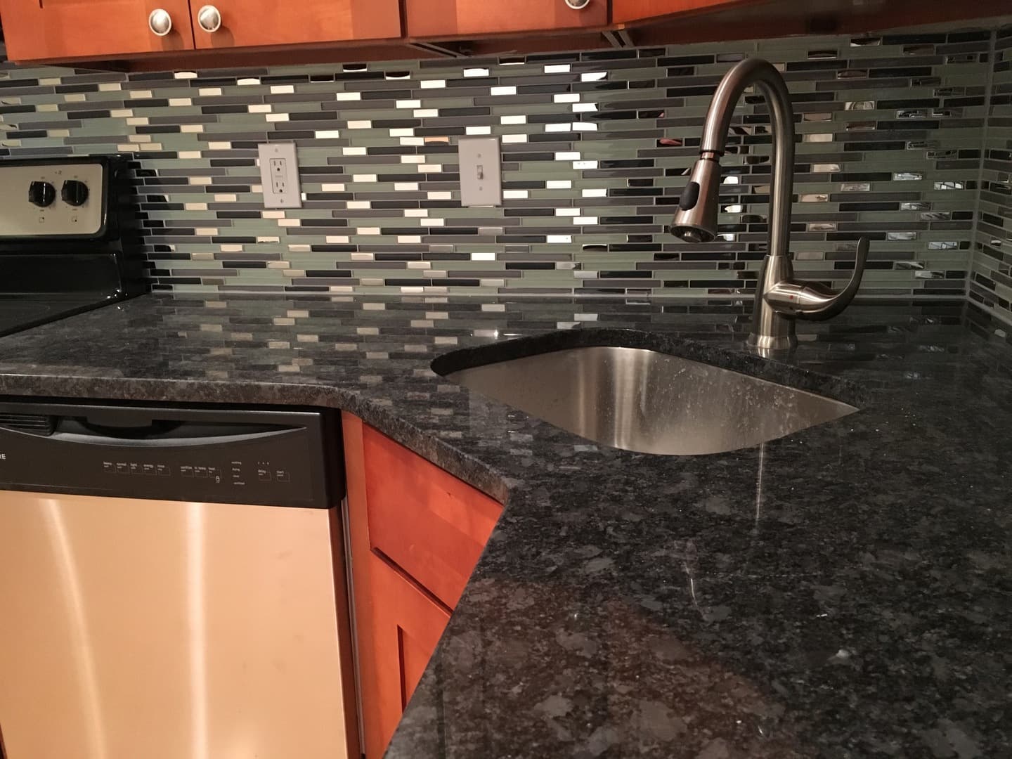 Philadelphia Apartment: 415 N 41st Street