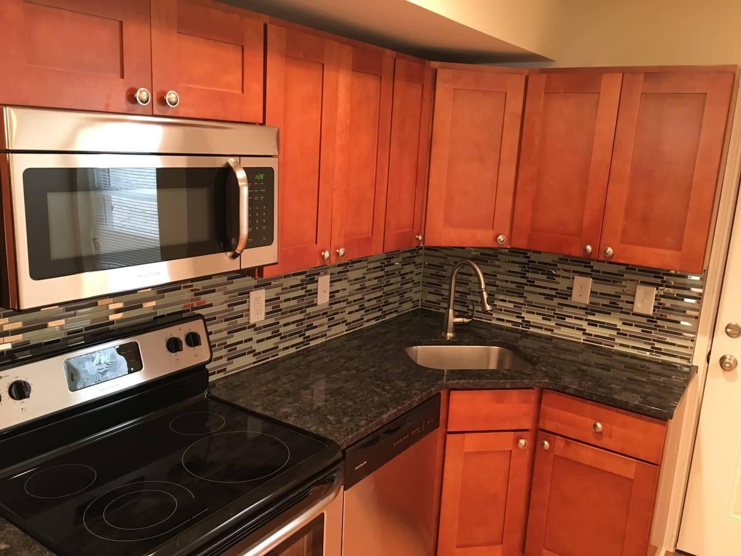 Philadelphia Apartment: 415 N 41st Street