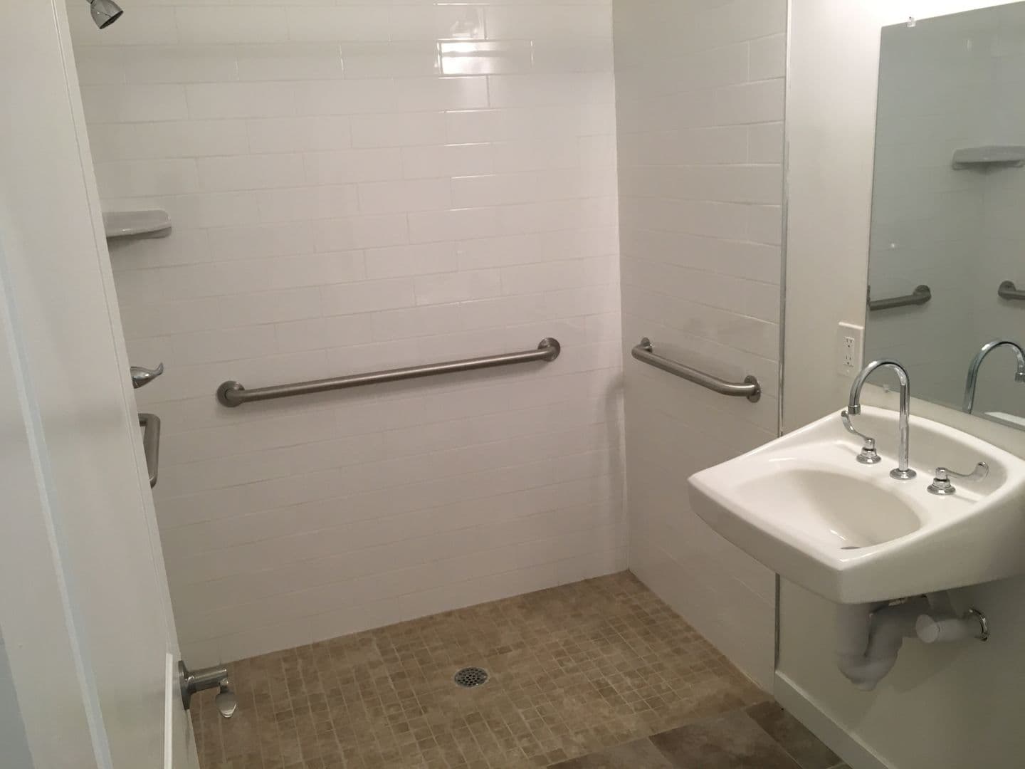 Philadelphia Apartment: 3503 Haverford Ave - A