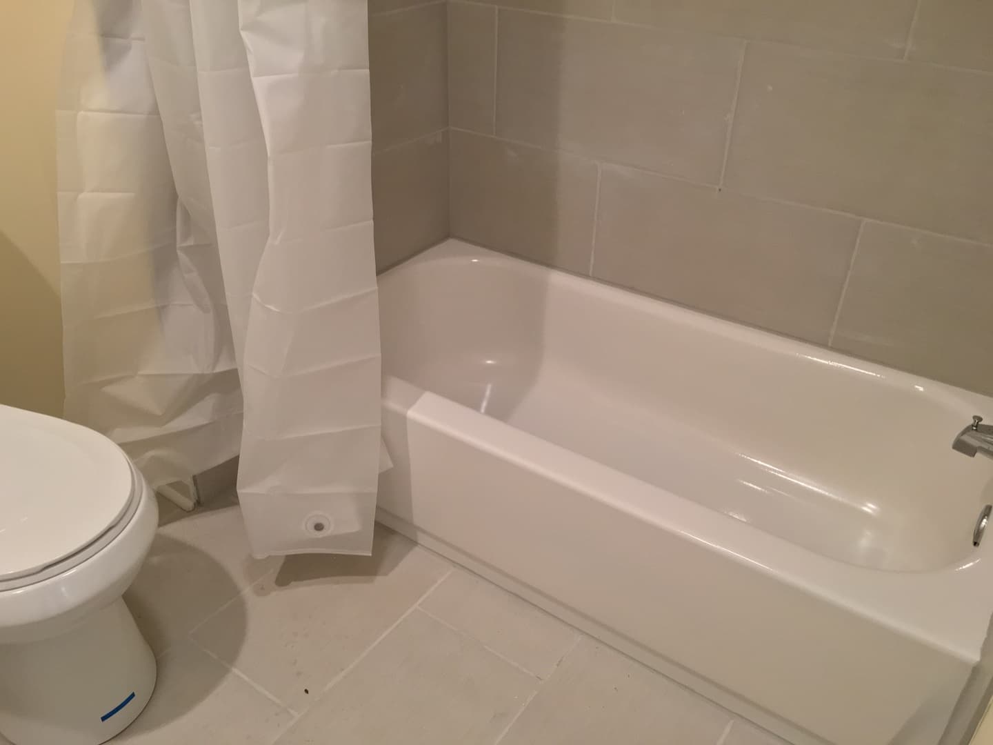 Philadelphia Apartment: 415 N 41st Street