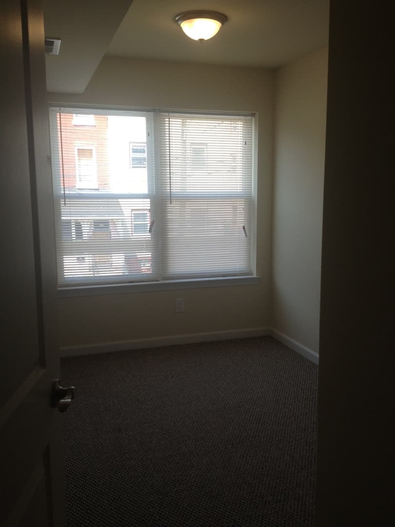 Philadelphia Apartment: 415 N 41st Street