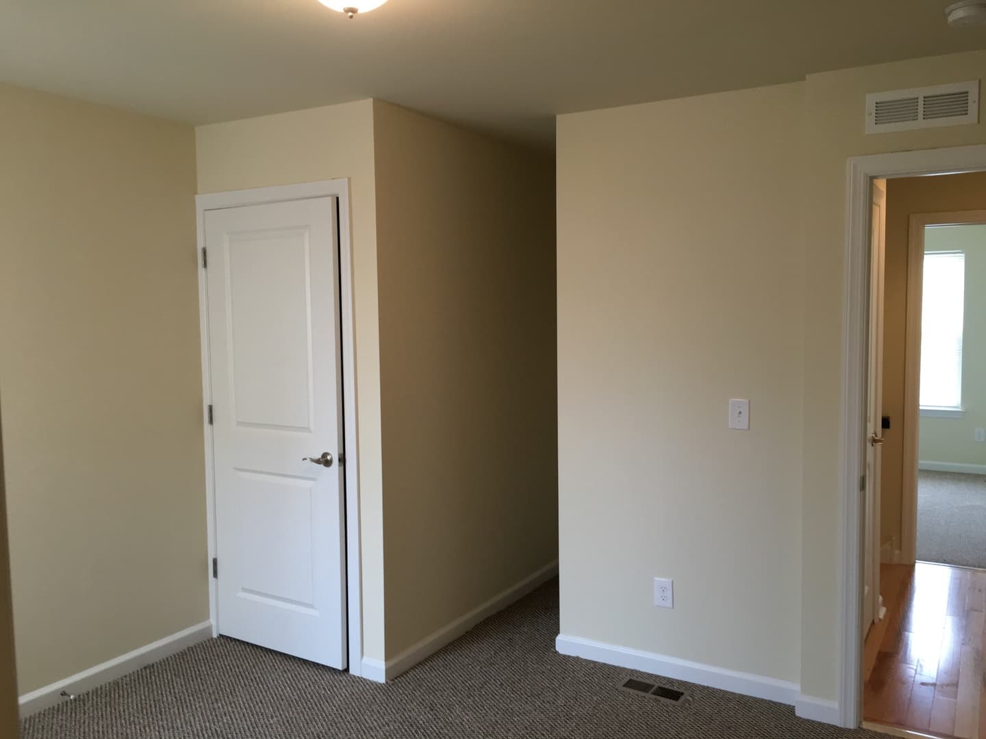 Philadelphia Apartment: 415 N 41st Street