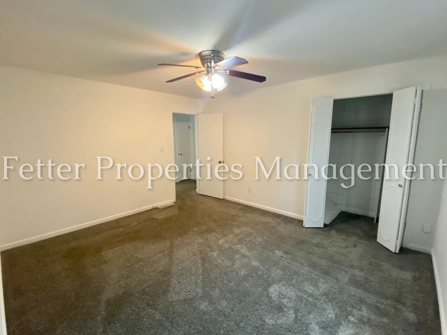 Evansville House: 2865 Washington Ave
