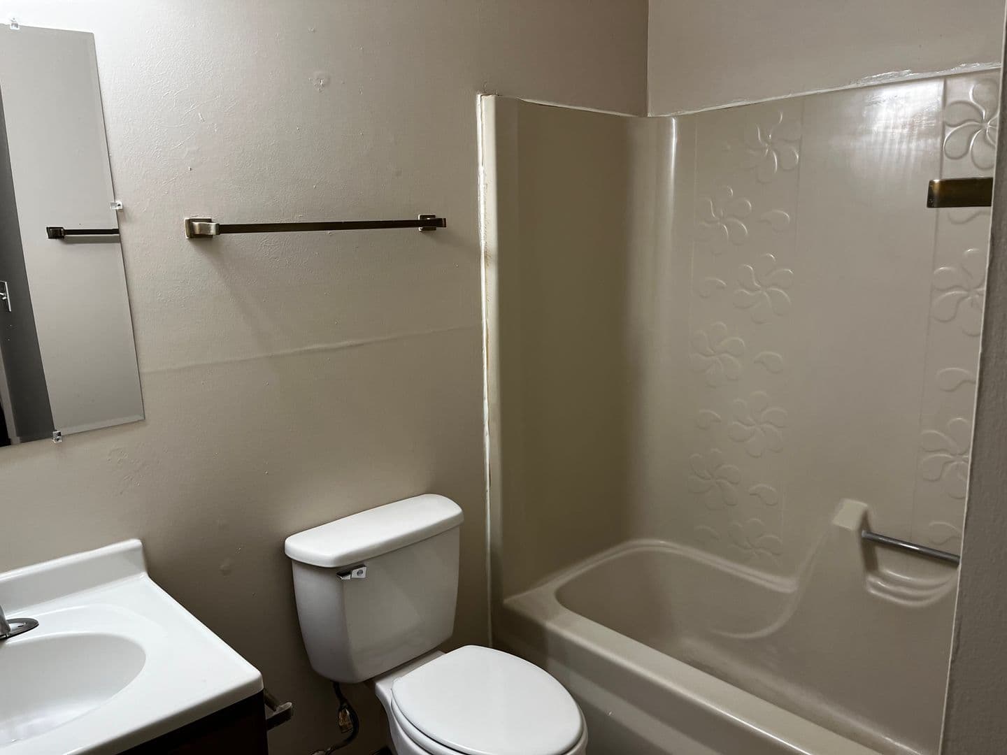 Evansville Apartment: 2716 N. Kentucky Ave
