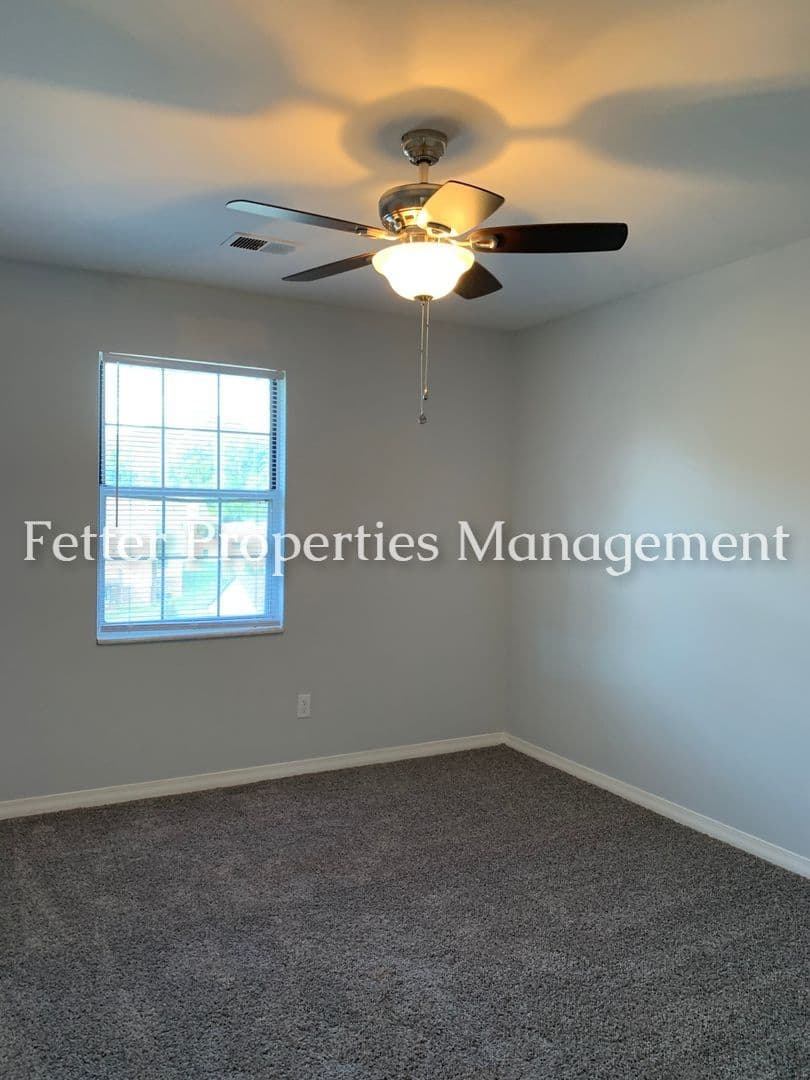 Newburgh Apartment: Andrea Court North