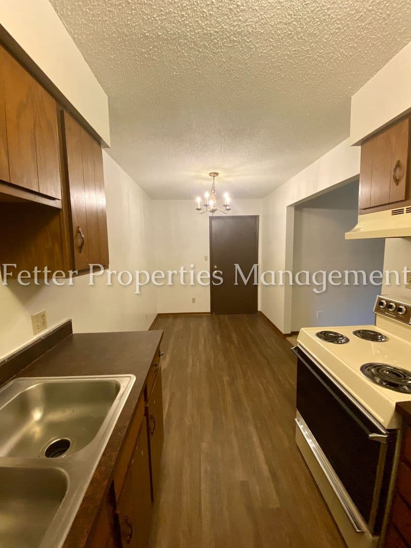 Evansville Apartment: 2716 N. Kentucky Ave