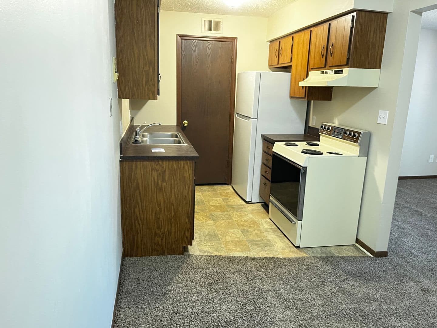 Evansville Apartment: 2716 N. Kentucky Ave
