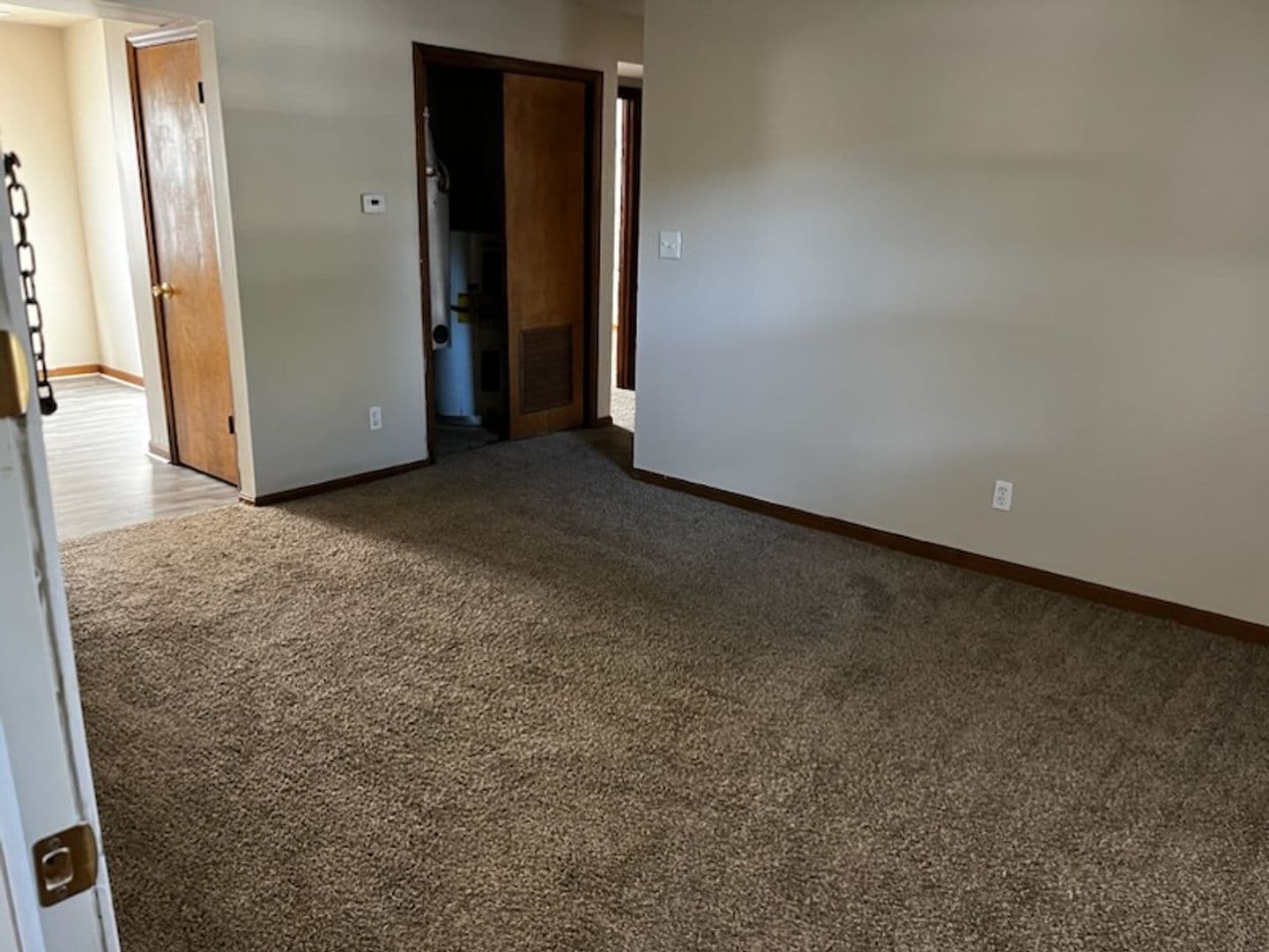 Evansville Apartment: 2720 N. Kentucky Ave
