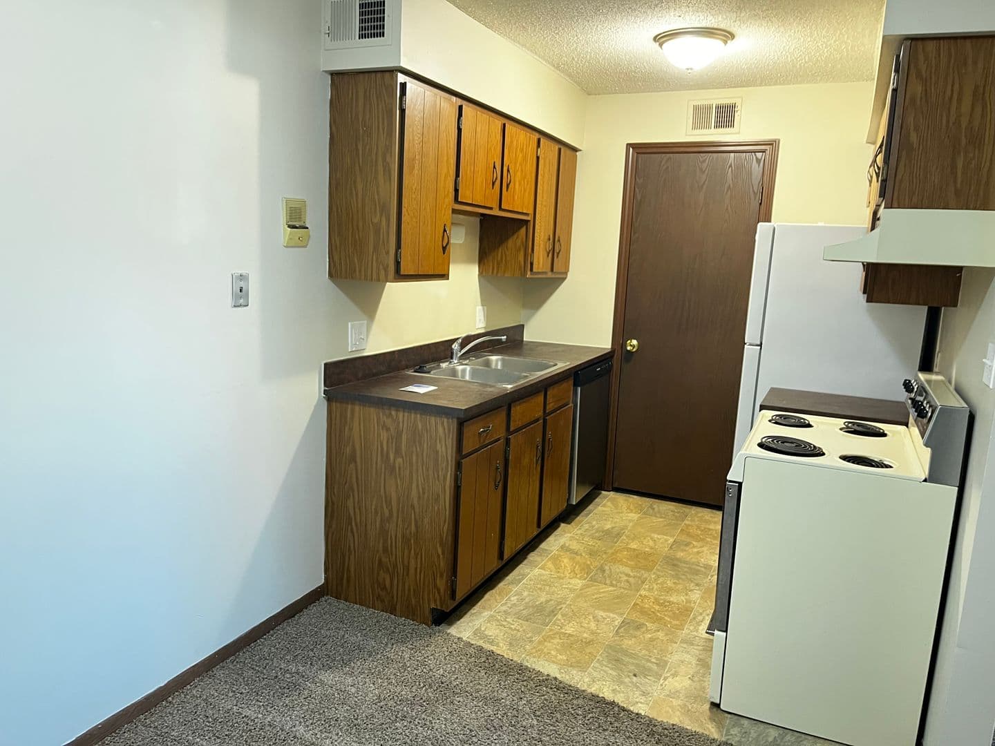 Evansville Apartment: 2716 N. Kentucky Ave