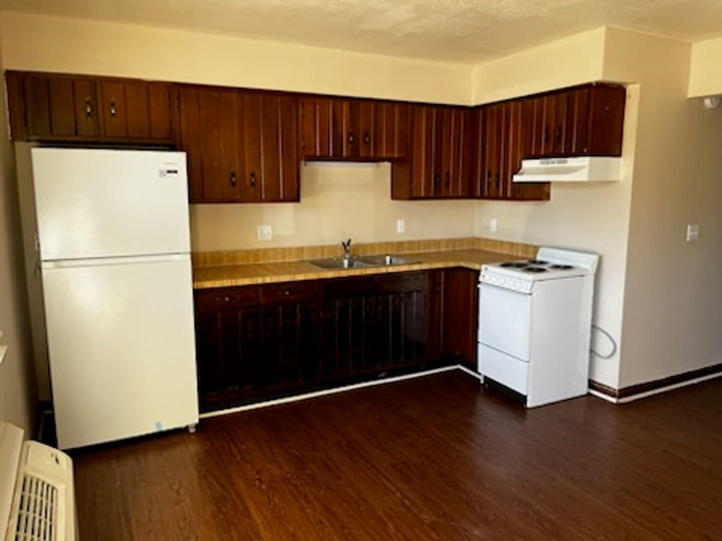 Evansville Apartment: 2720 N. Kentucky Ave