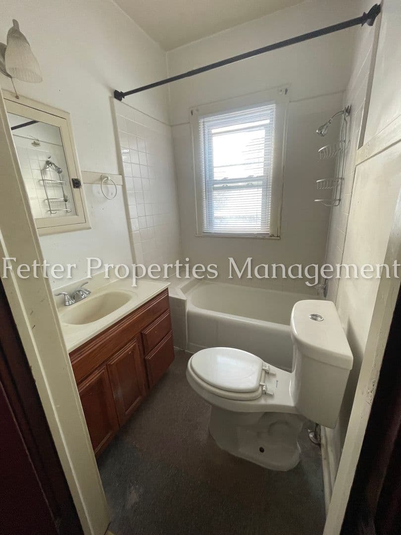 Evansville House: 1651 Burdette Ave