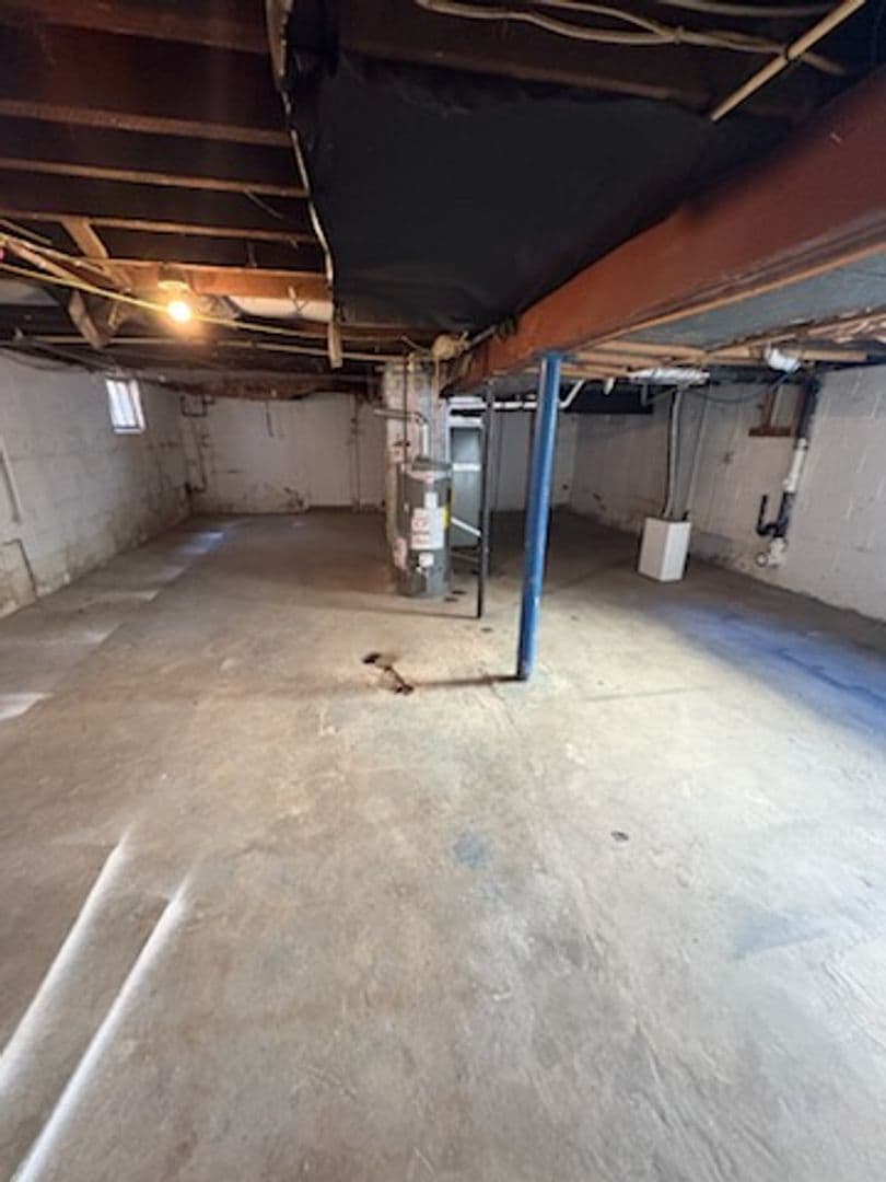Evansville House: 1204 Delmar Ave
