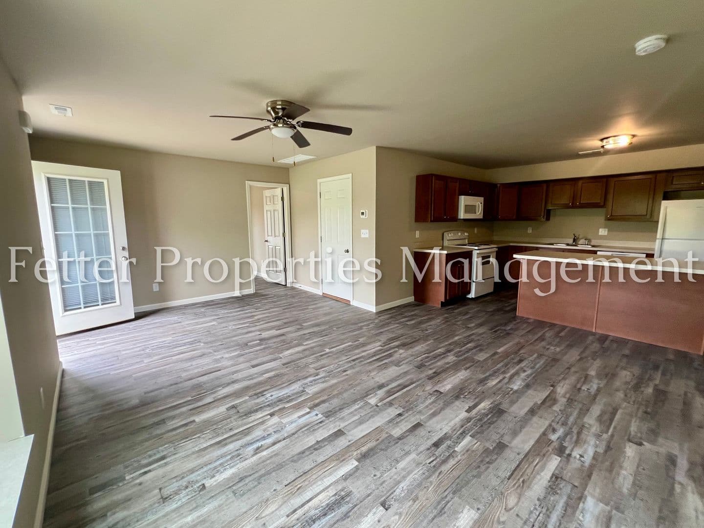 Newburgh Apartment: Canyon Circle