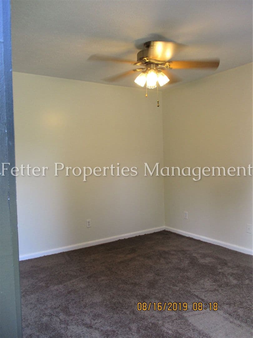 Evansville Apartment: 1511 Lincoln Ave