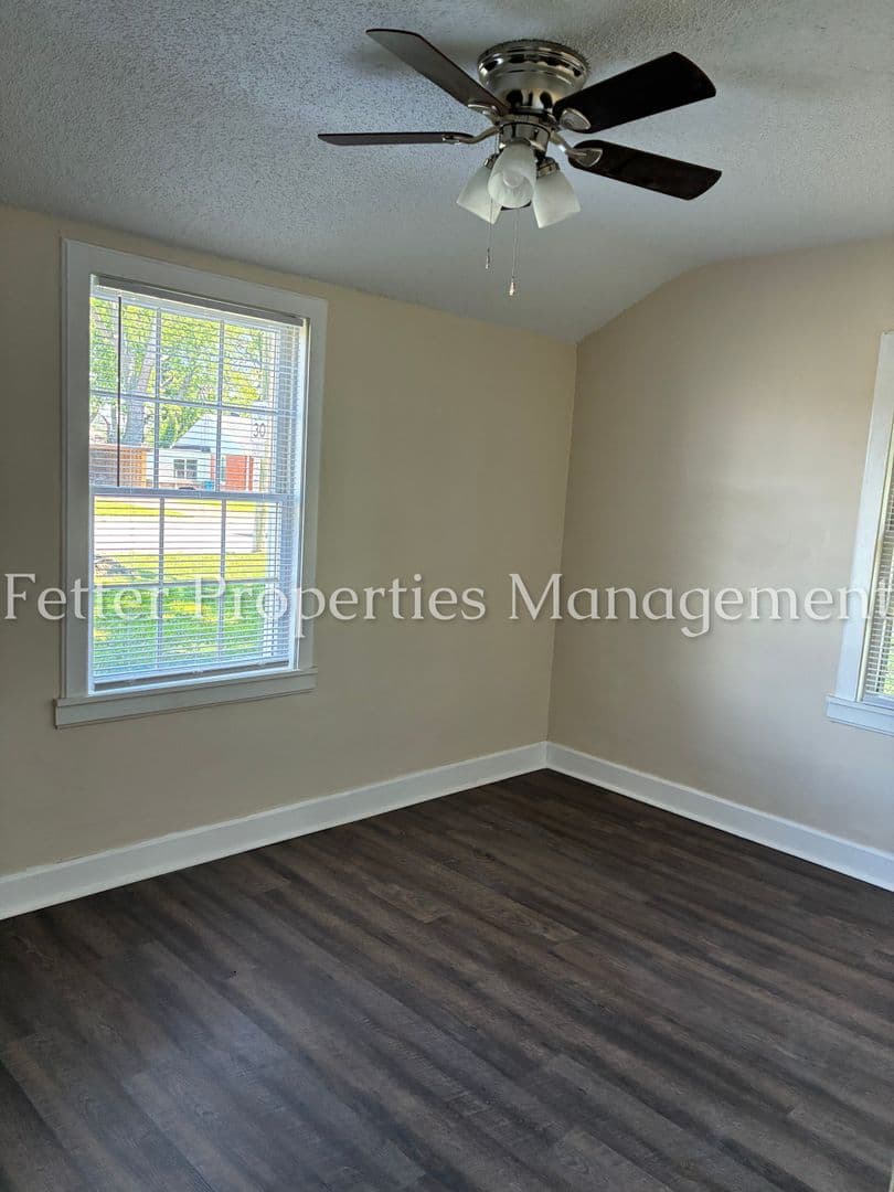 Evansville House: 19 S. Congress Avenue