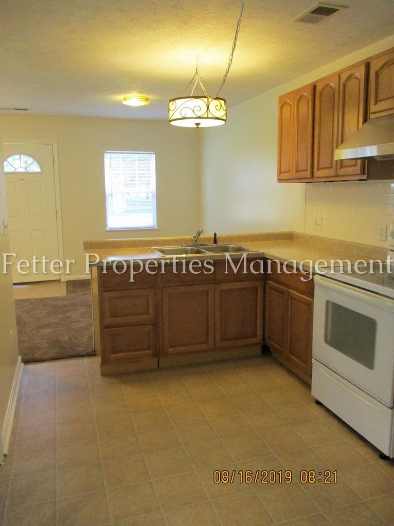 Evansville Apartment: 1511 Lincoln Ave