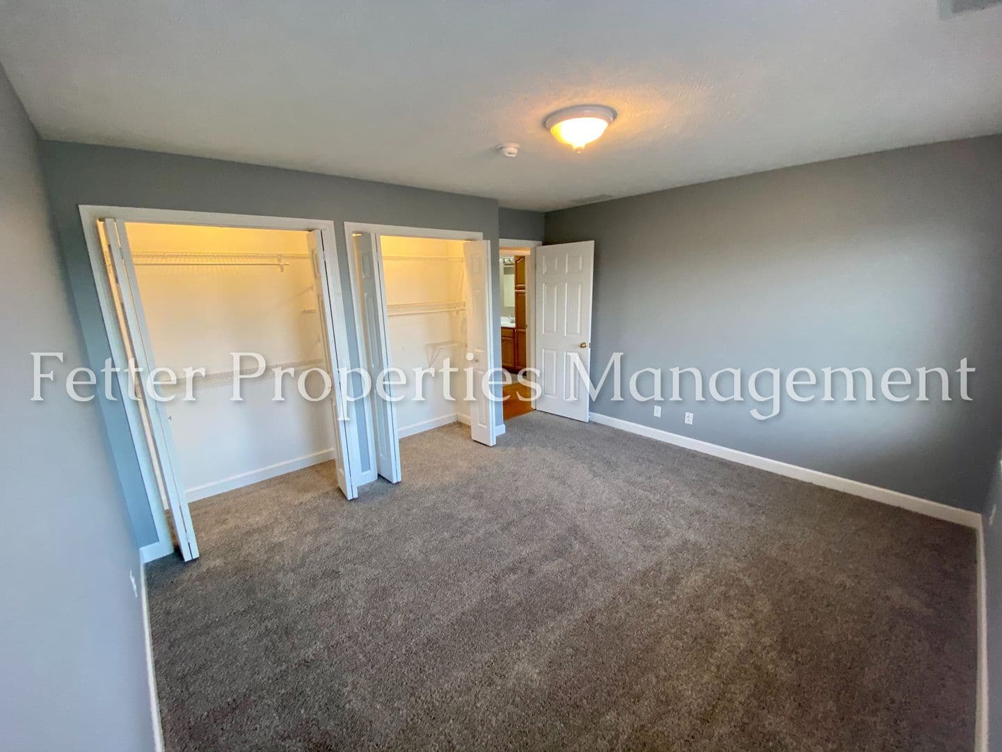 Evansville House: 5838 Winnett Drive