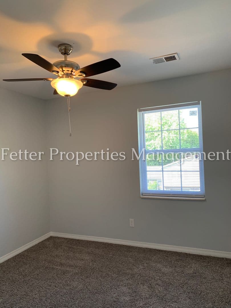 Newburgh Apartment: Andrea Court North