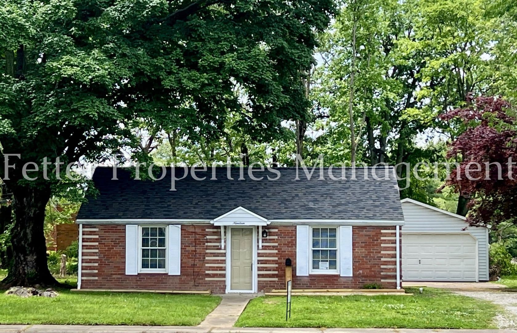 Evansville House: 19 S. Congress Avenue