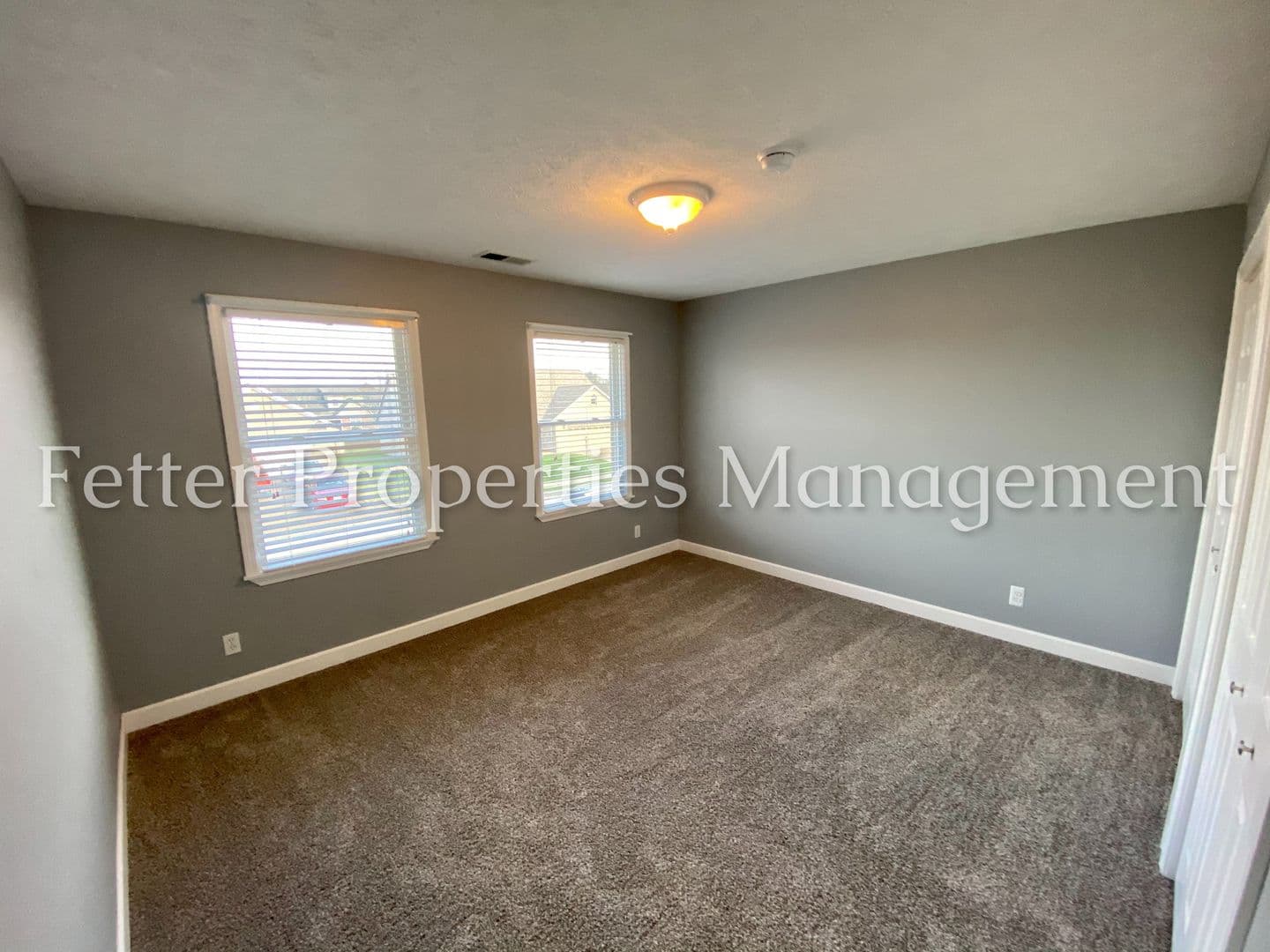 Evansville House: 5838 Winnett Drive