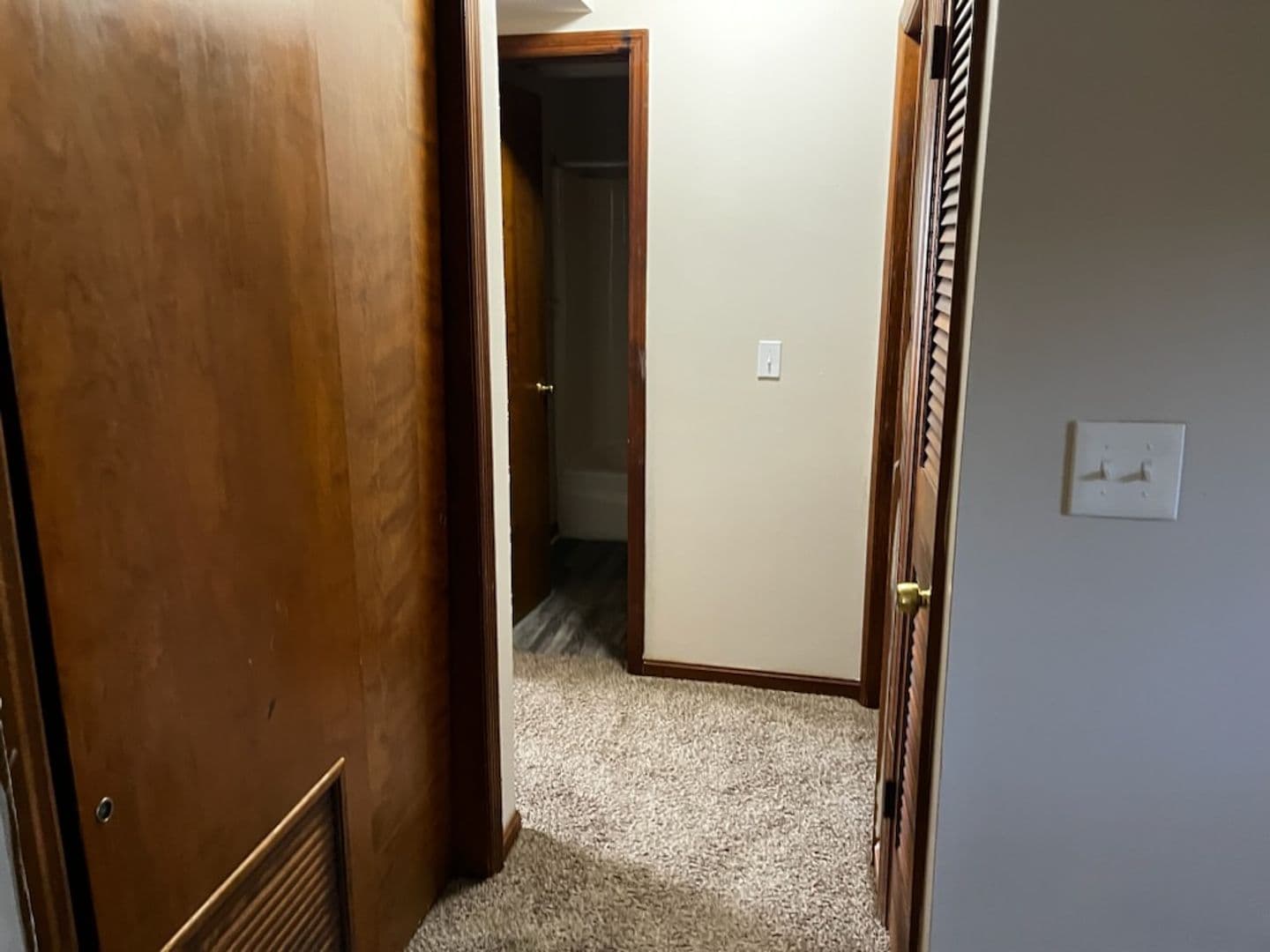 Evansville Apartment: 2720 N. Kentucky Ave