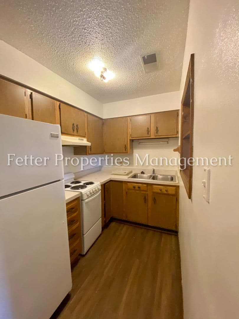Evansville Apartment: 2720 N. Kentucky Ave